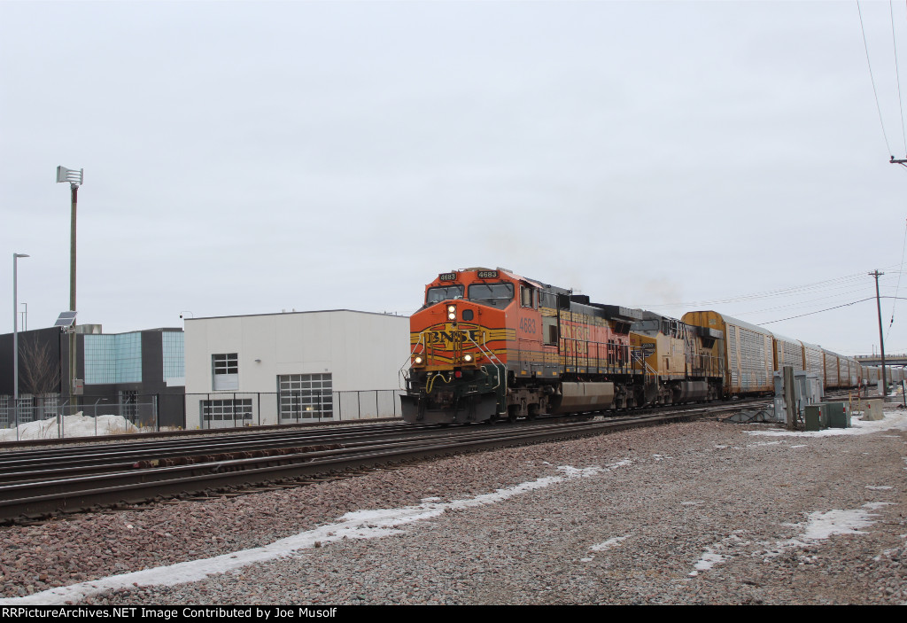 BNSF 4683